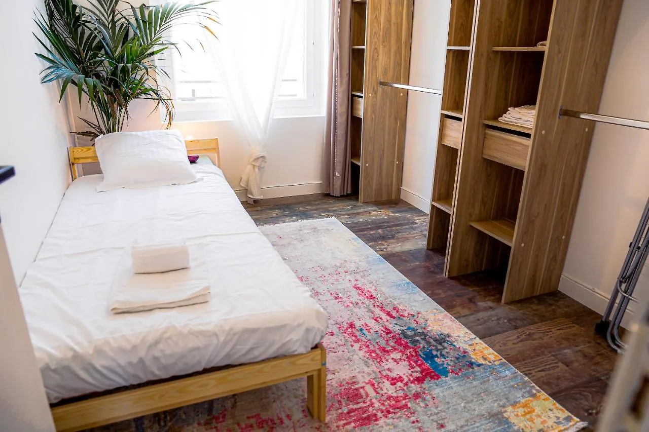 Kailhenn: Joli T3 Cosy, Bien Equipe, Proche Tram Apartment Brest 0*,