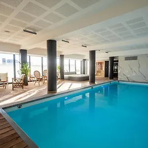 4* Apartahotel Le Barracuda & Spa, Centre Port, Pieds Dans L'eau, Vue